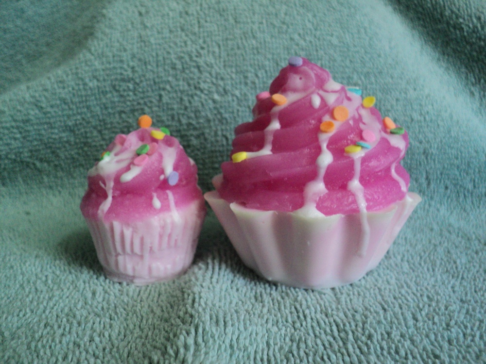 Cupcake Soap Set - Berries N' Cream Scent